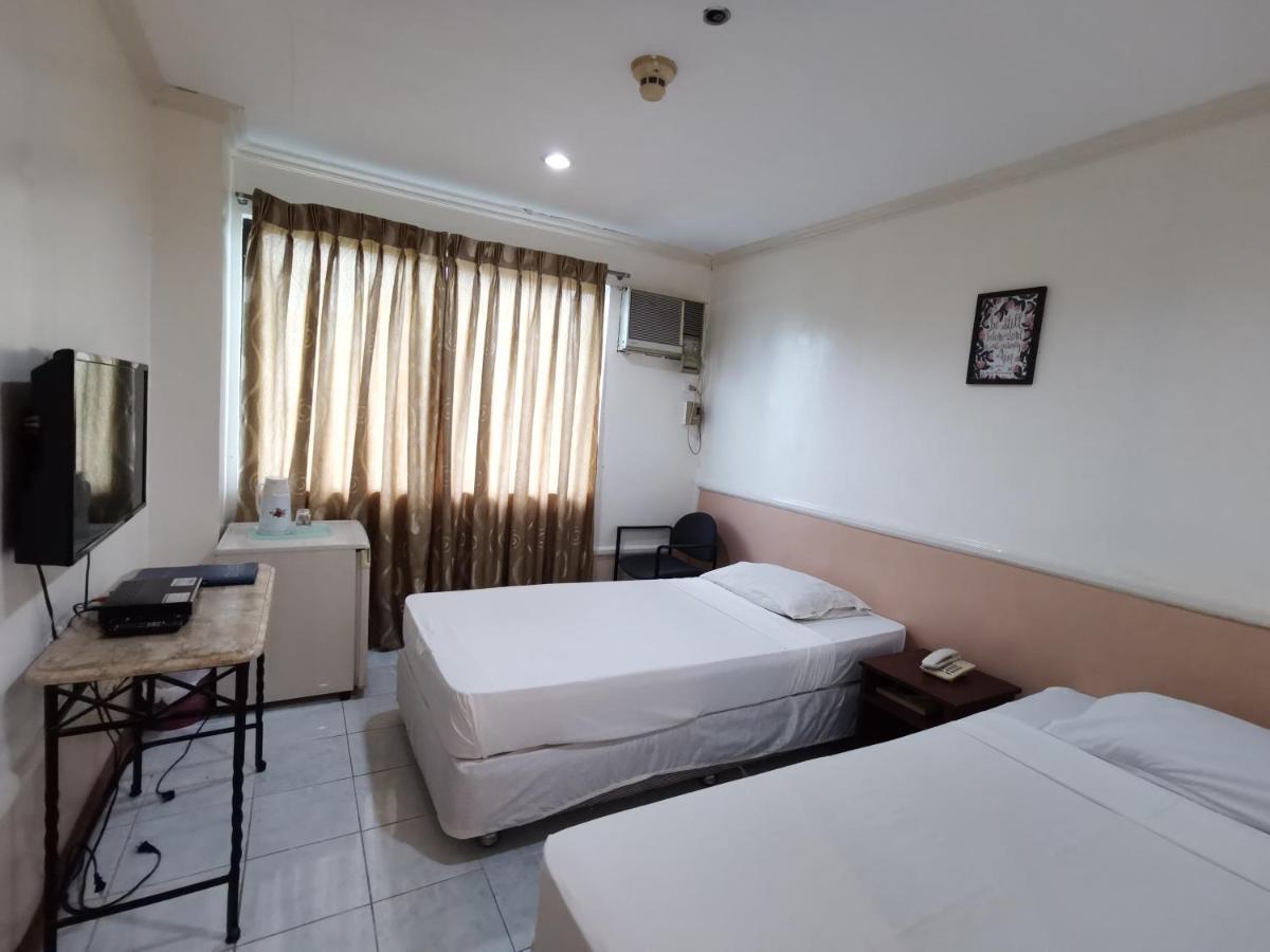Metro Park Hotel - Cebu City Esterno foto