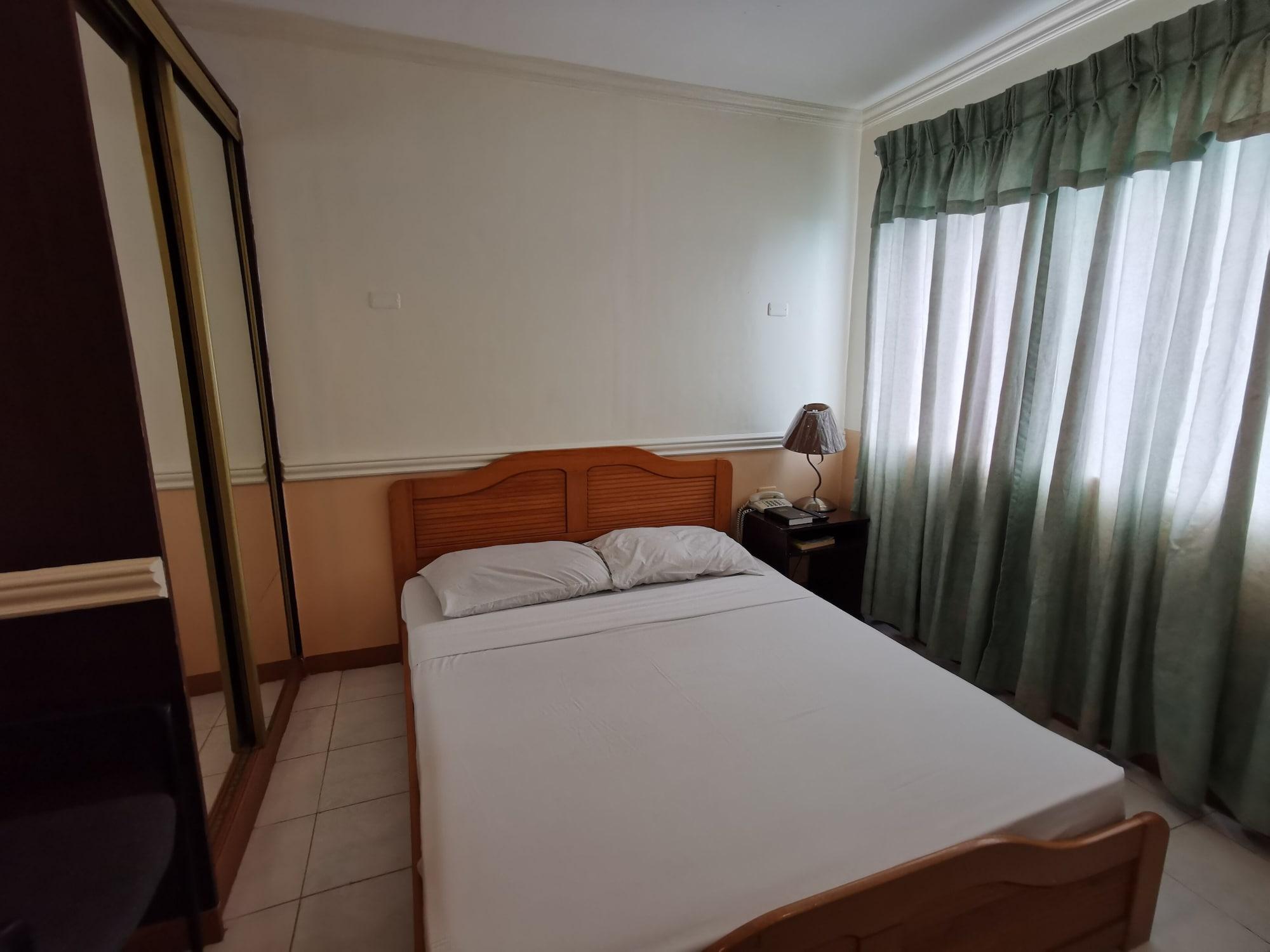 Metro Park Hotel - Cebu City Esterno foto