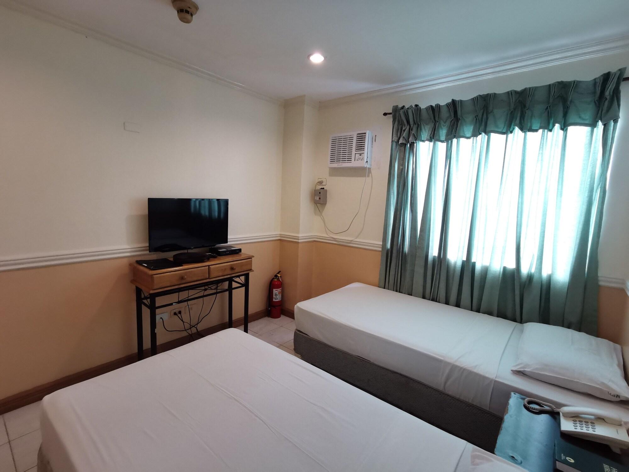Metro Park Hotel - Cebu City Esterno foto