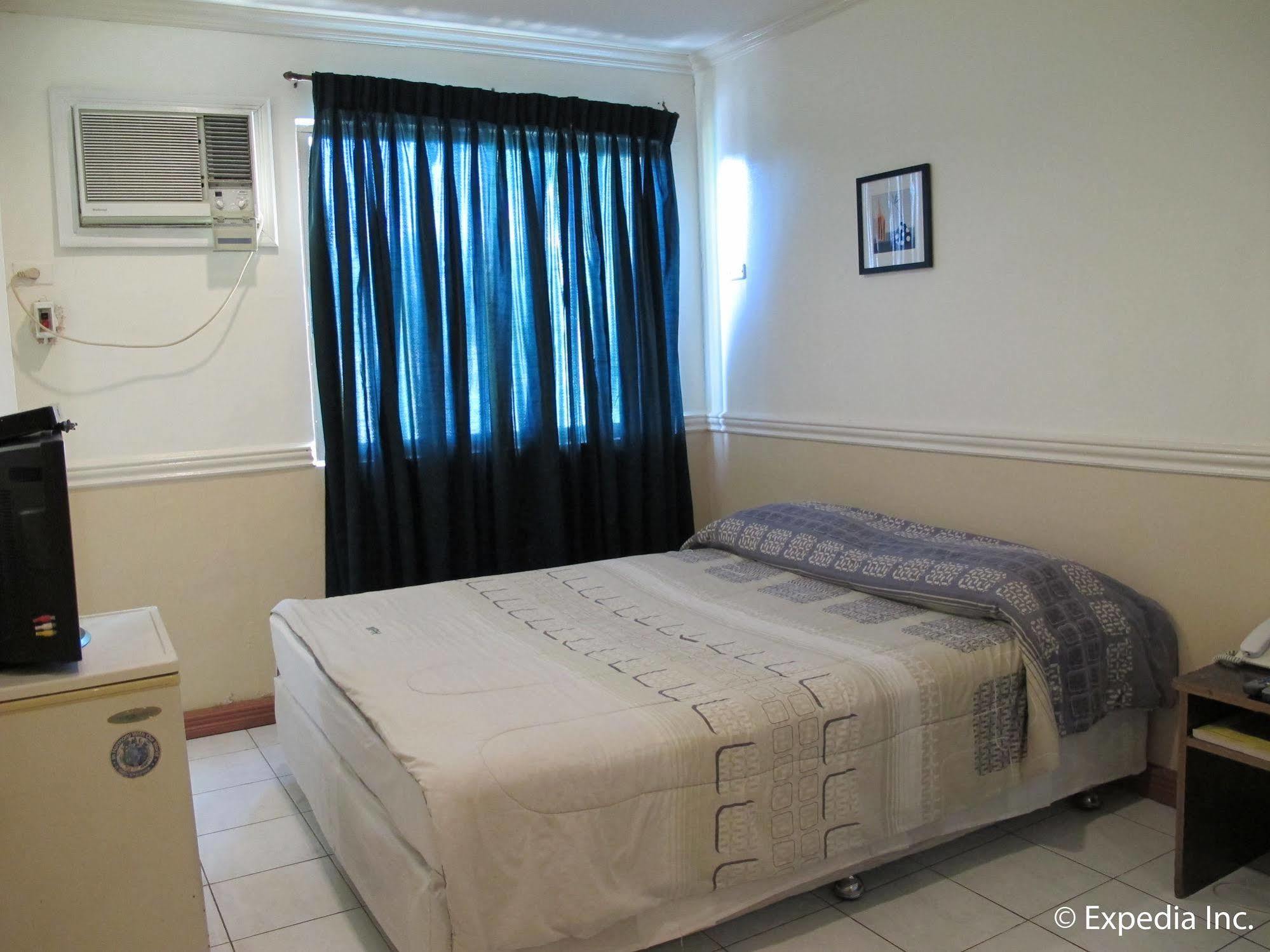 Metro Park Hotel - Cebu City Esterno foto