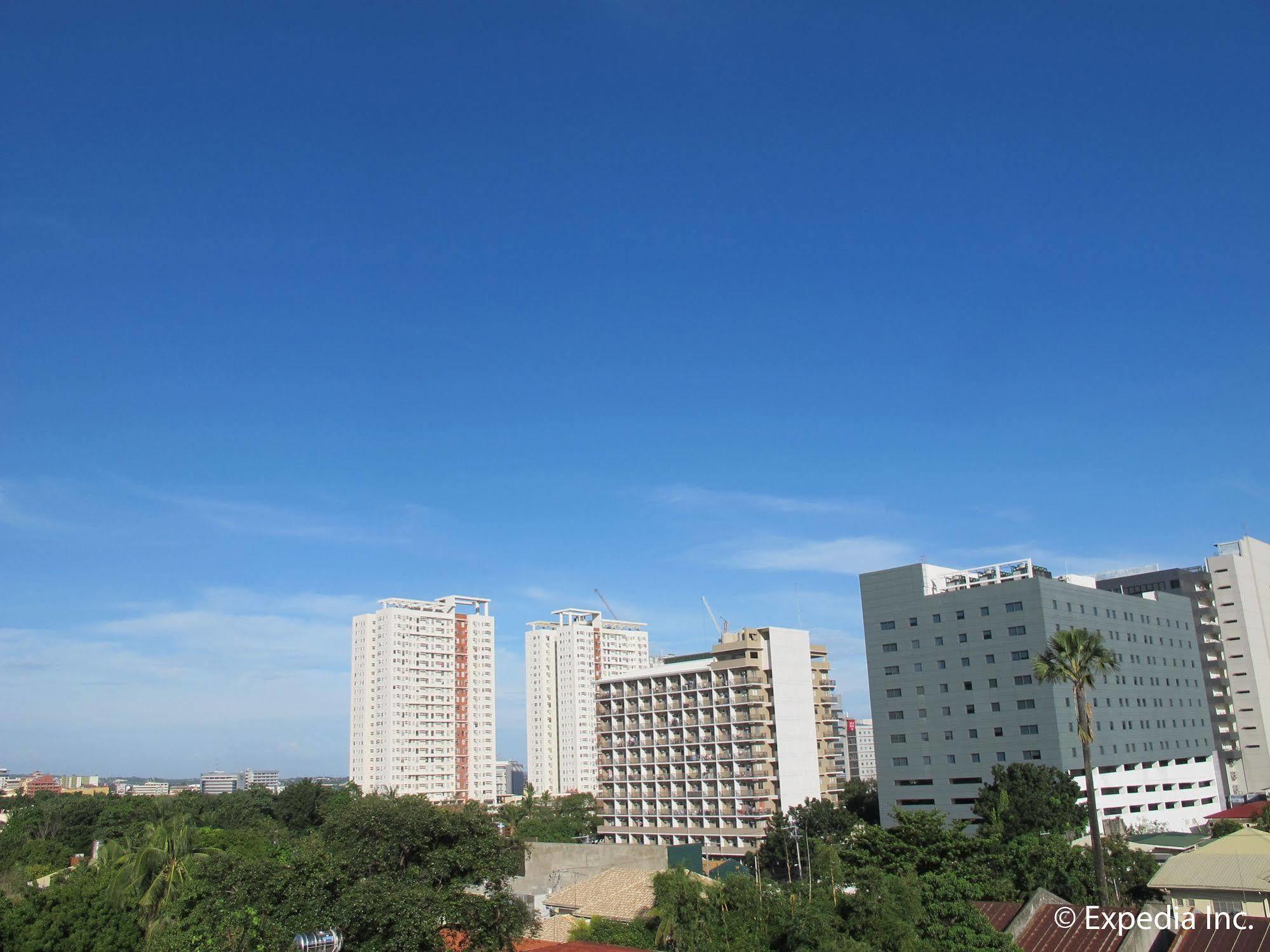 Metro Park Hotel - Cebu City Esterno foto